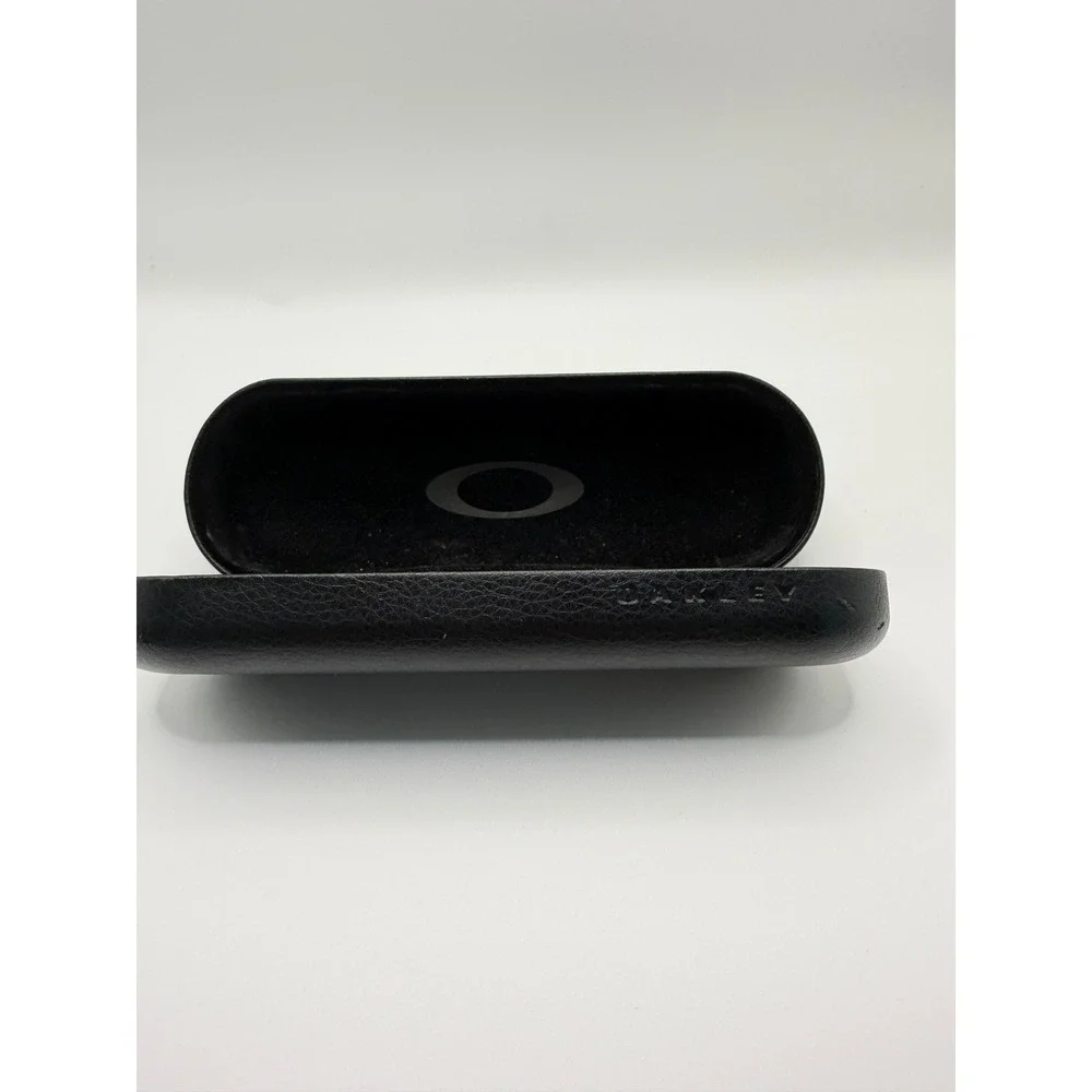Oakley Black Hard Shell Eyeglass Case Textured Faux Leather Clamshell Protective